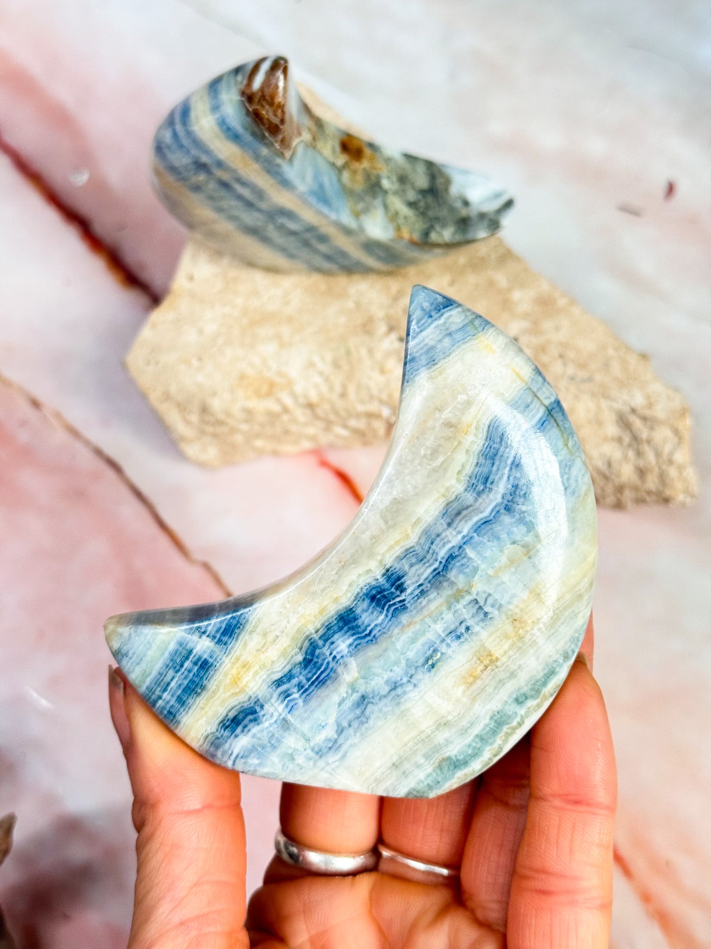 Blue Scheelite Standing Moons