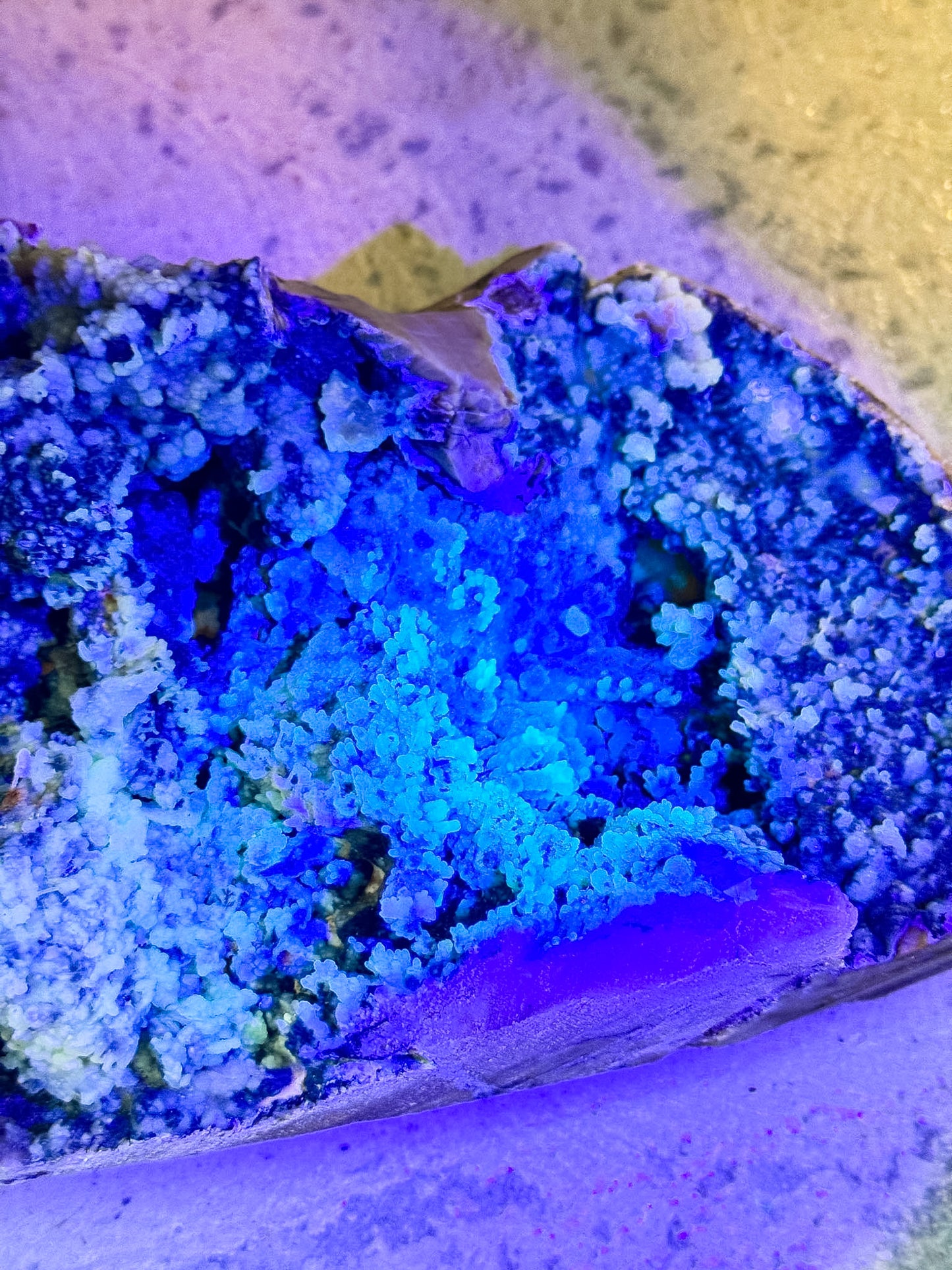 UV Reactive Volcanic Agate Cluster
