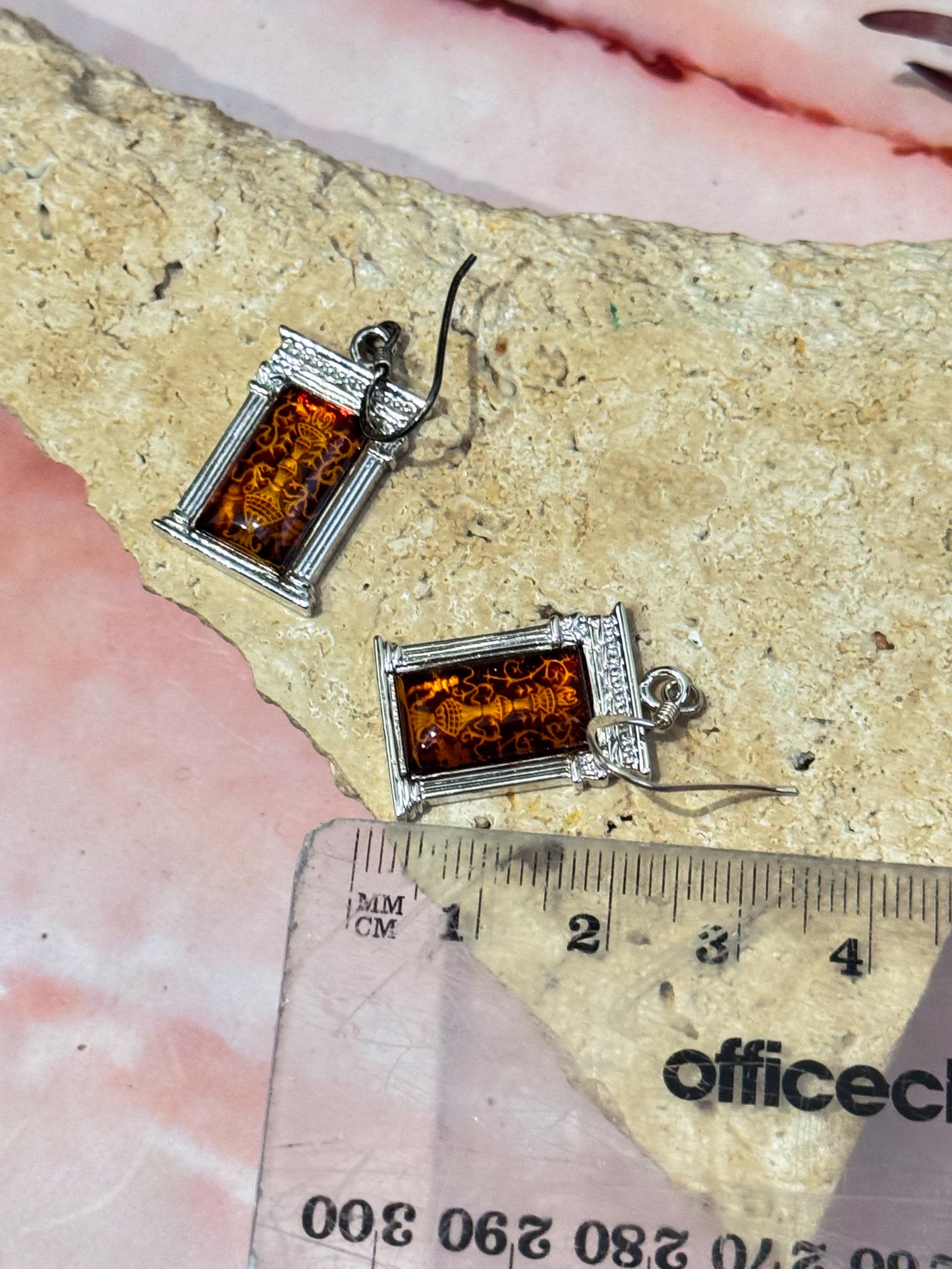 Lasered Column Amber Earrings