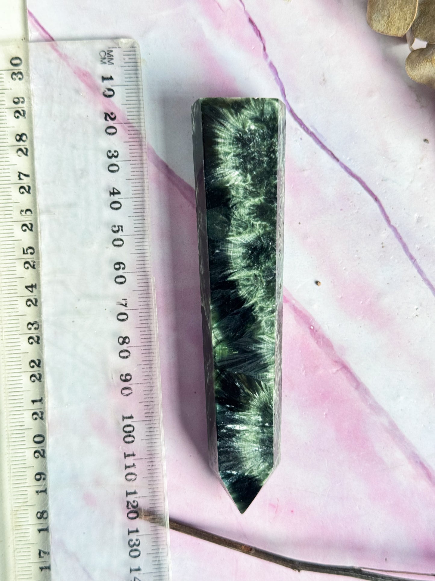 Extra Rare Seraphinite Point
