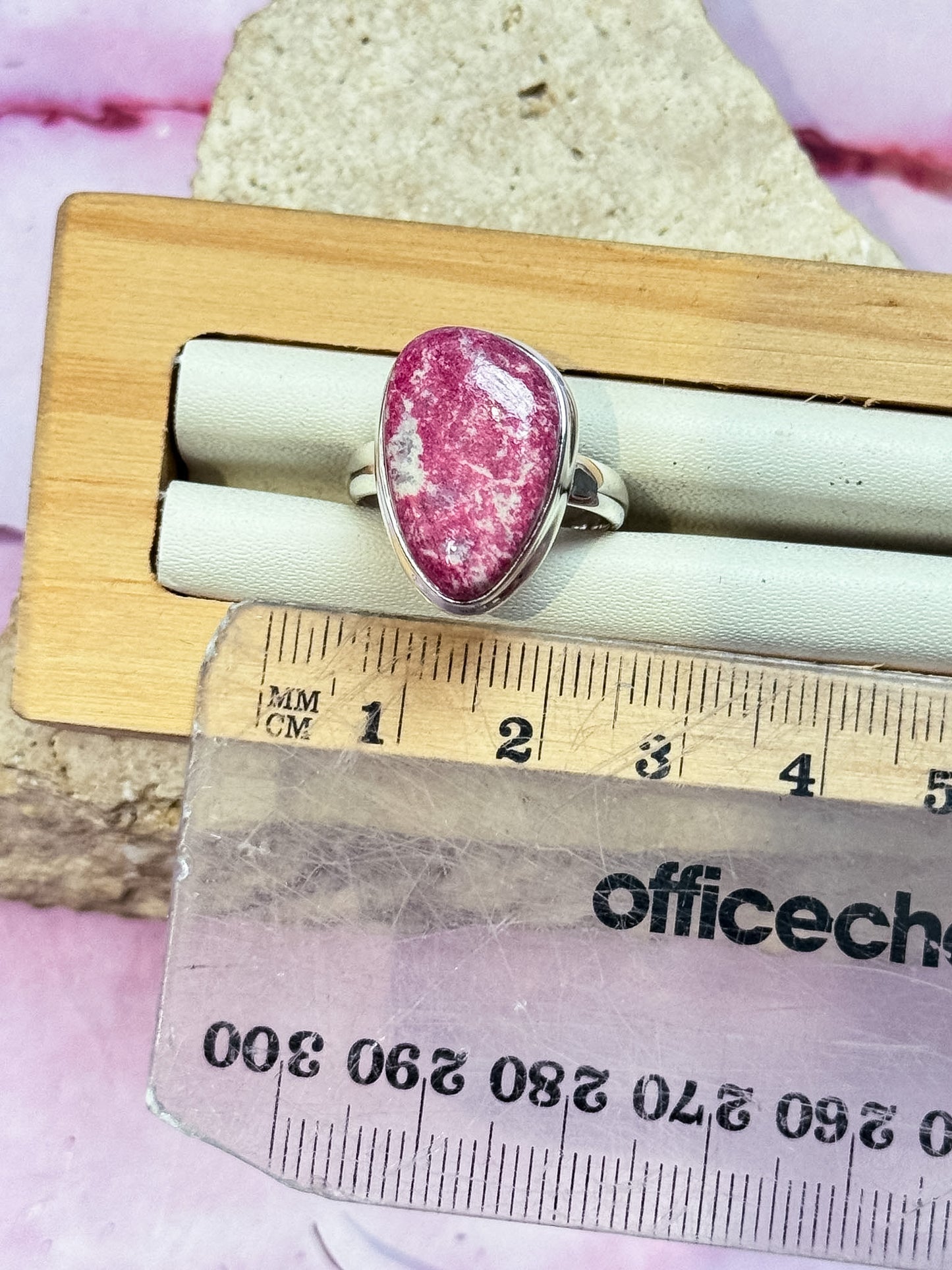 Thulite Ring - Size 7