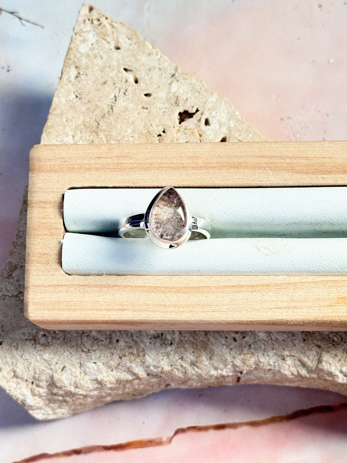 Orire Lucky Quartz Ring - Size 7