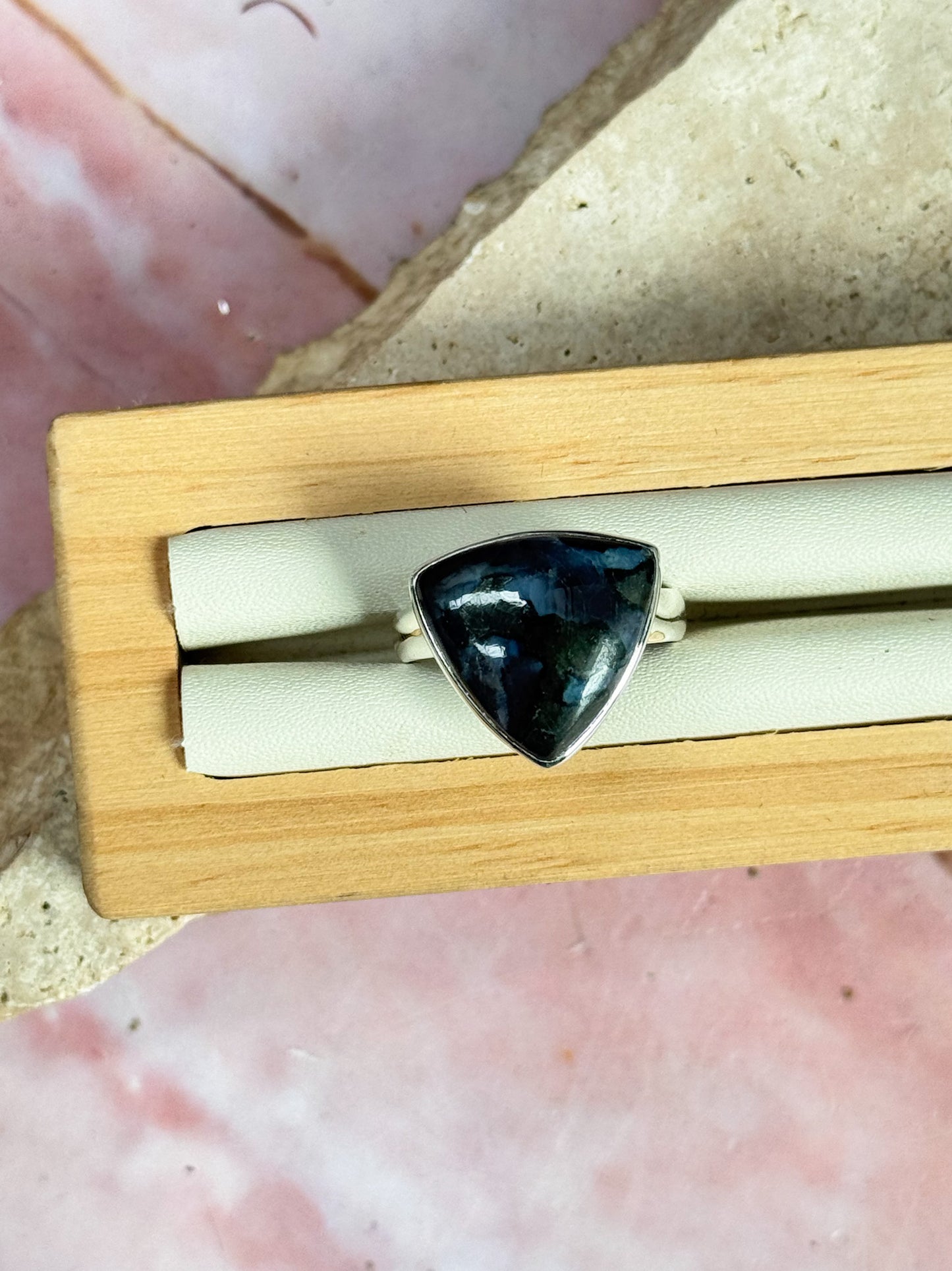 Mystic Merlinite Rings