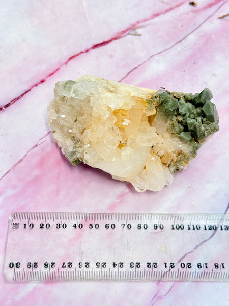 Chlorite in Quartz Cluster