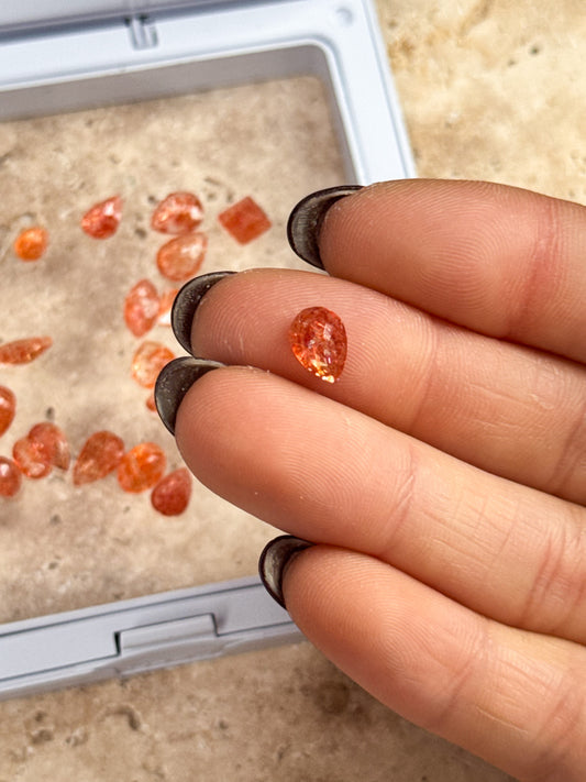 Mini Sunstone Faceted Cabs