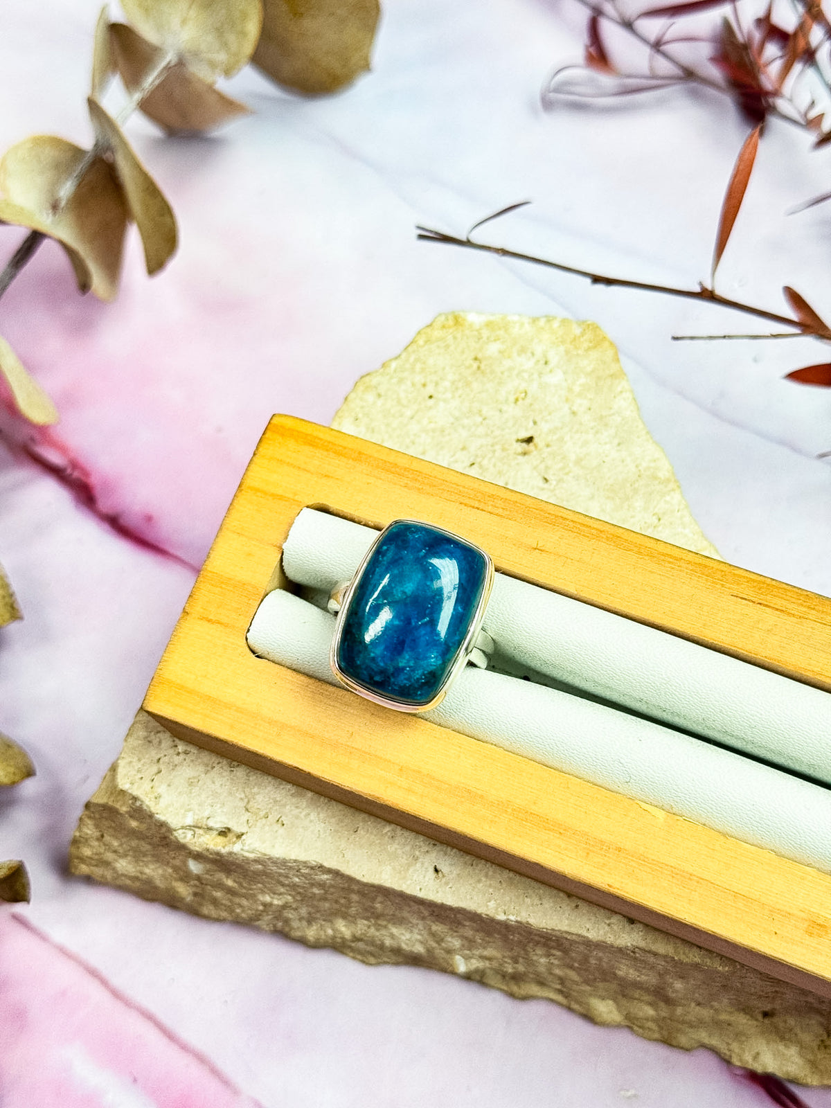 Apatite Rings
