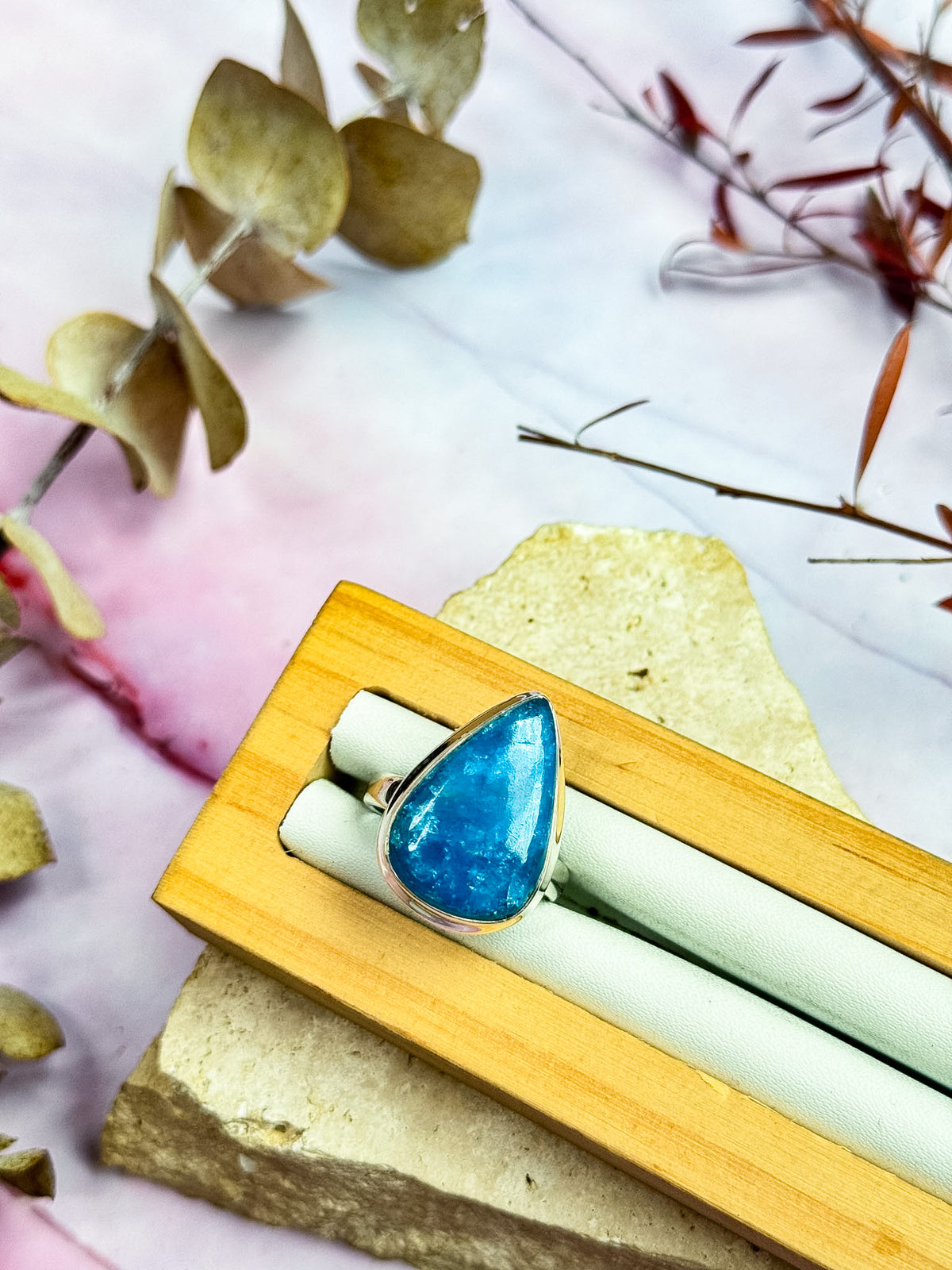 Apatite Rings