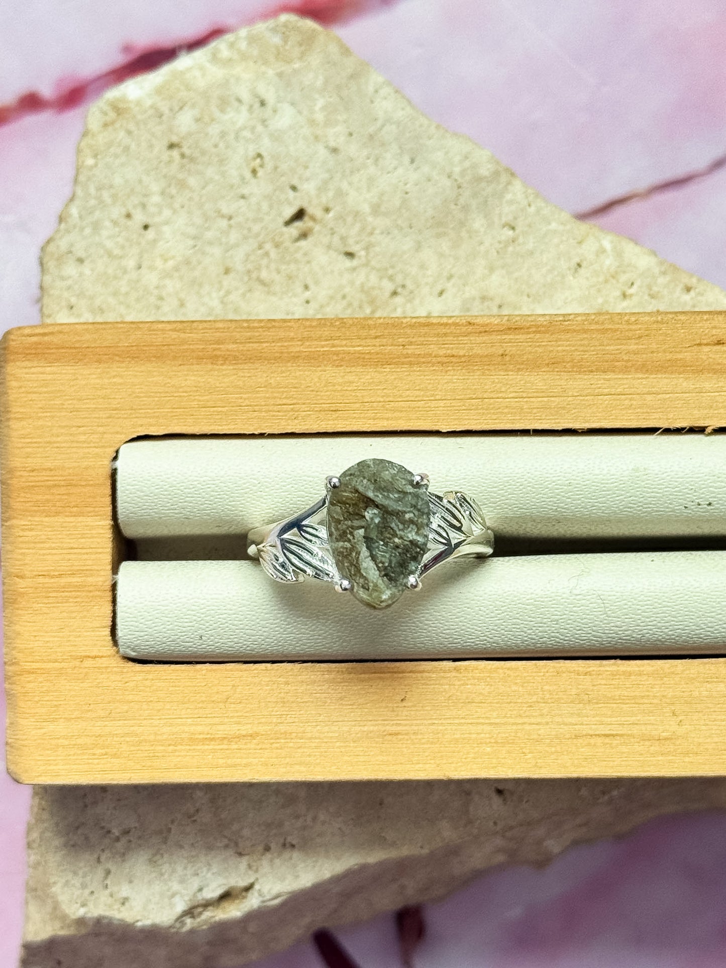 Adjustable Feather Rings