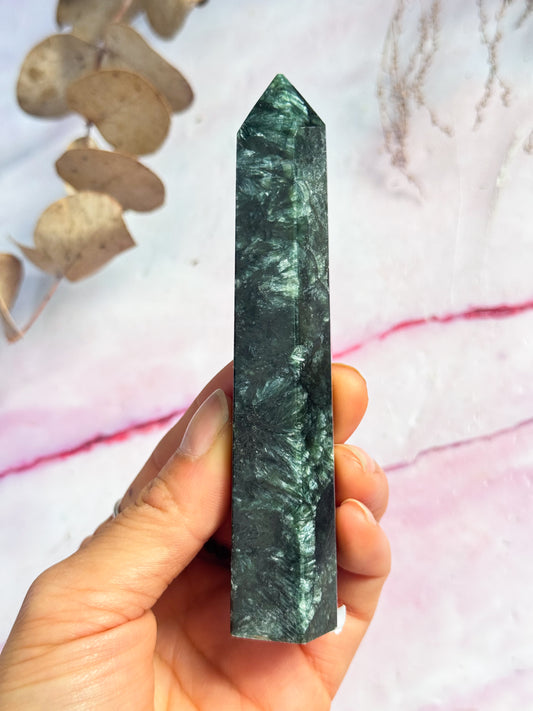 Extra Rare Seraphinite Point