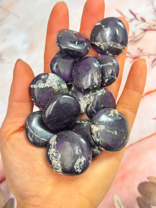 Purpurite Palmstones