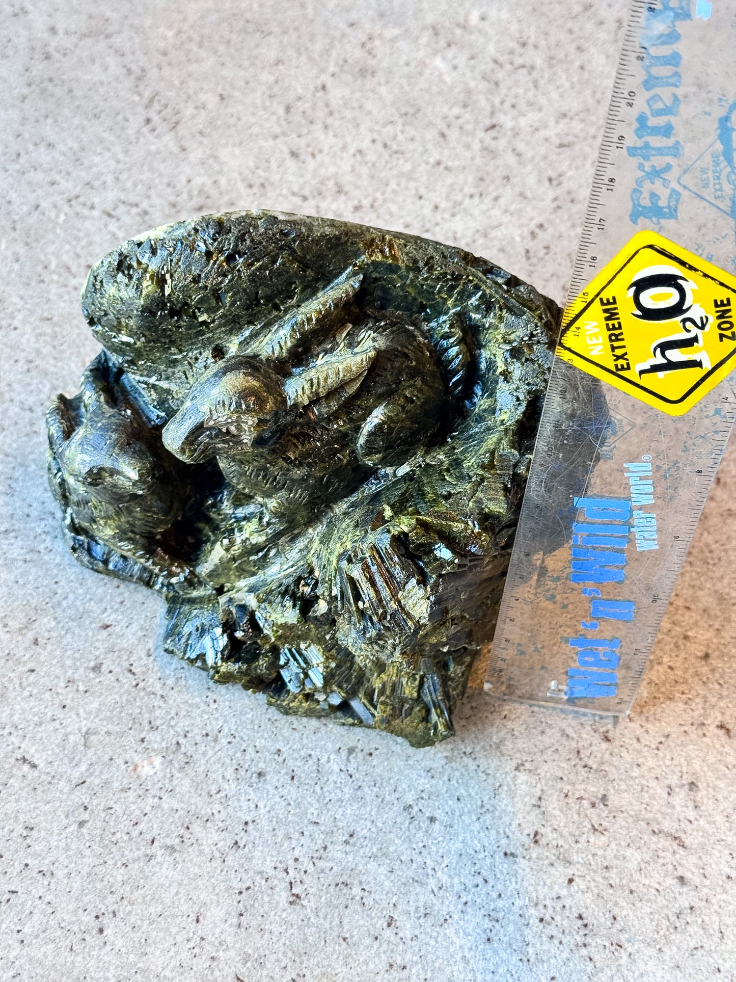 Epidote Rabbit Carving