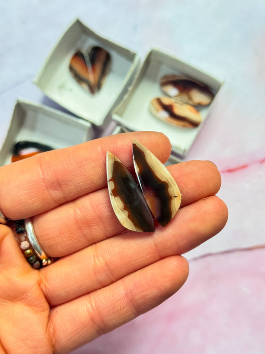 Carnelian Cab Pairs