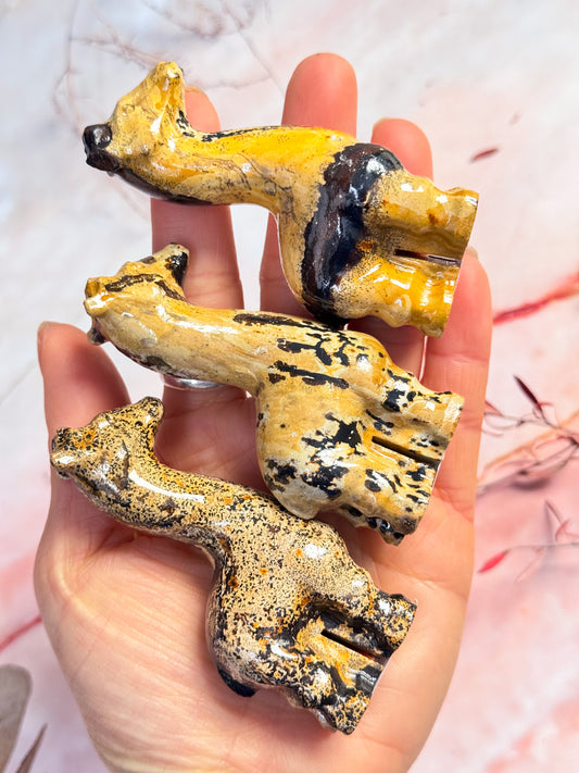 Picture Stone Giraffe Carvings
