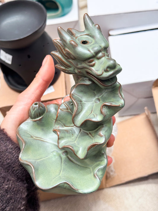 Green Dragon Backflow Holder