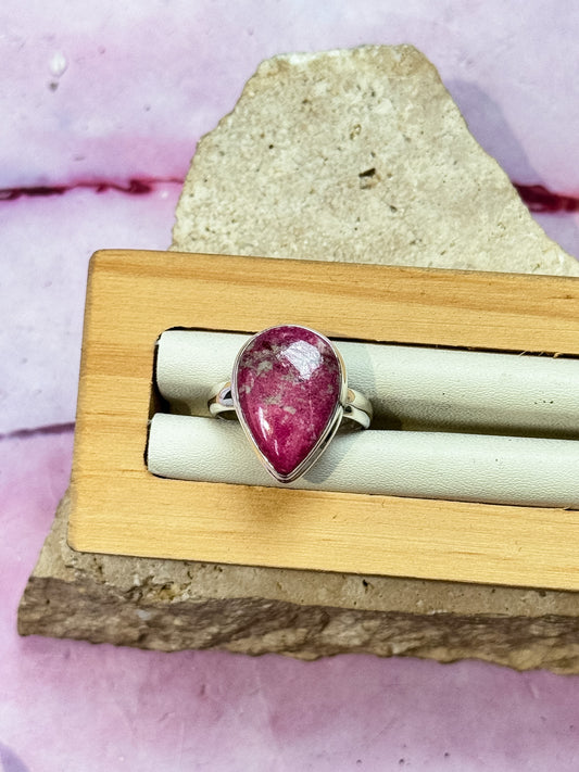 Thulite Ring - Size 7
