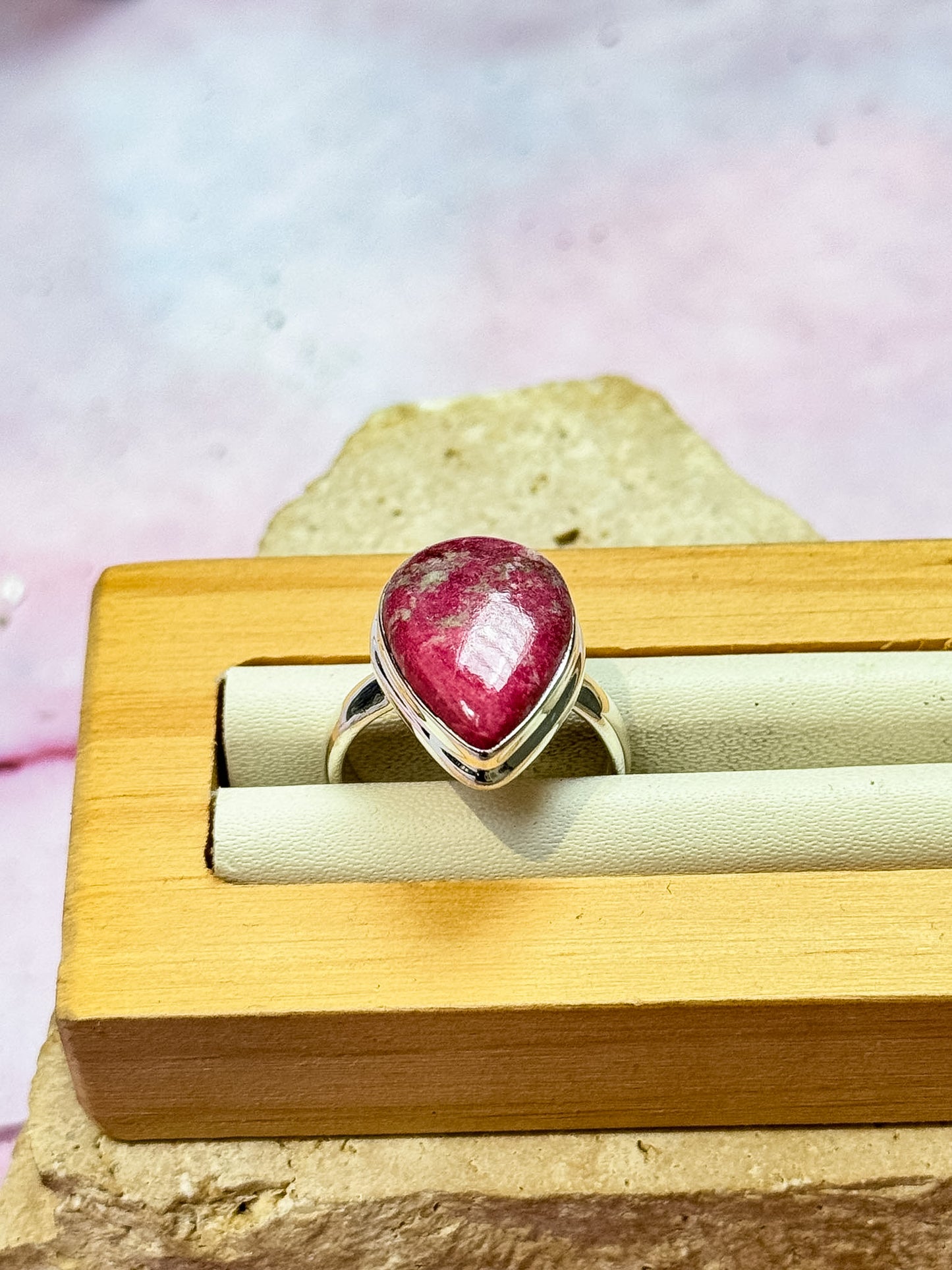 Thulite Ring - Size 7