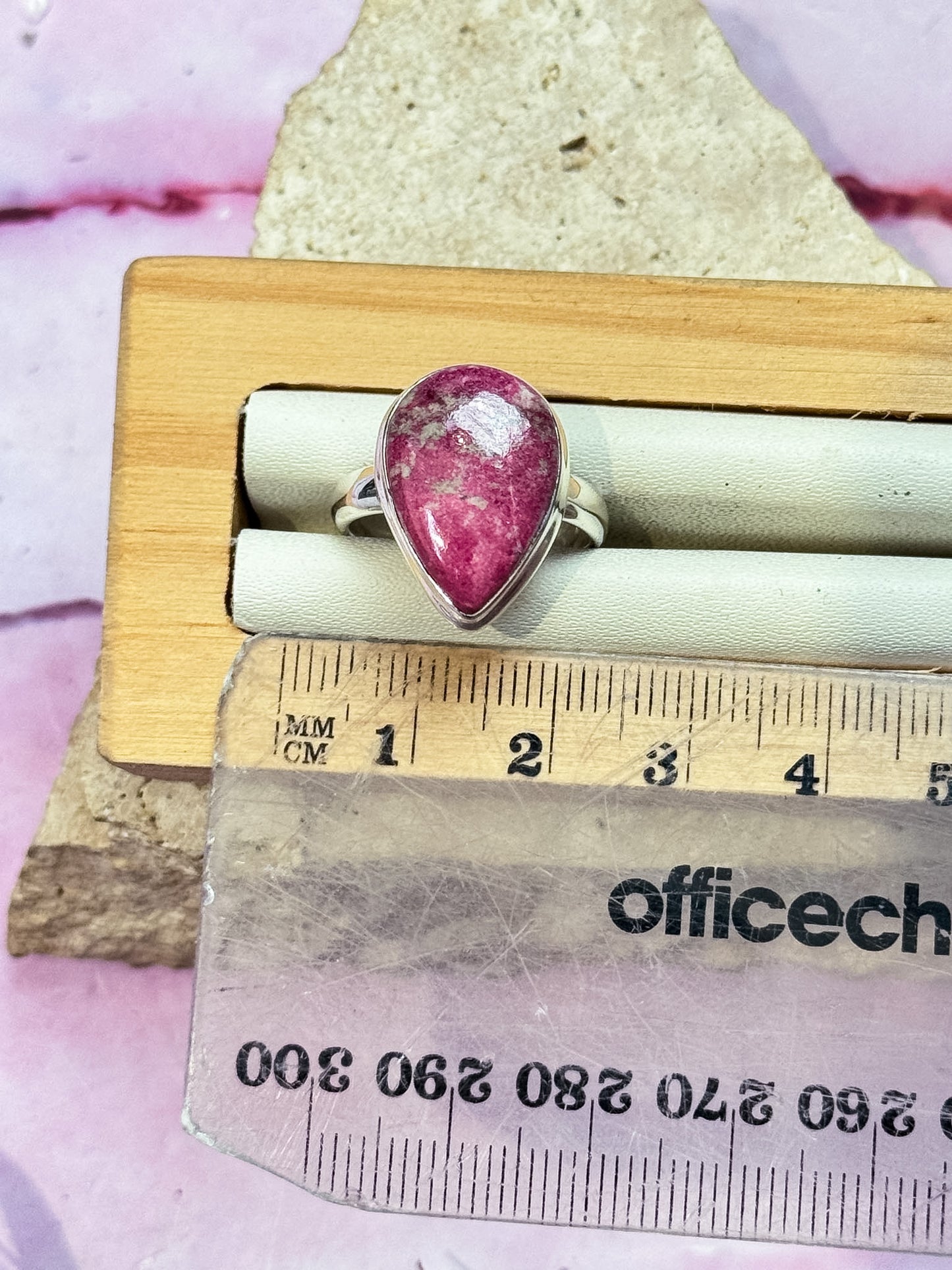 Thulite Ring - Size 7