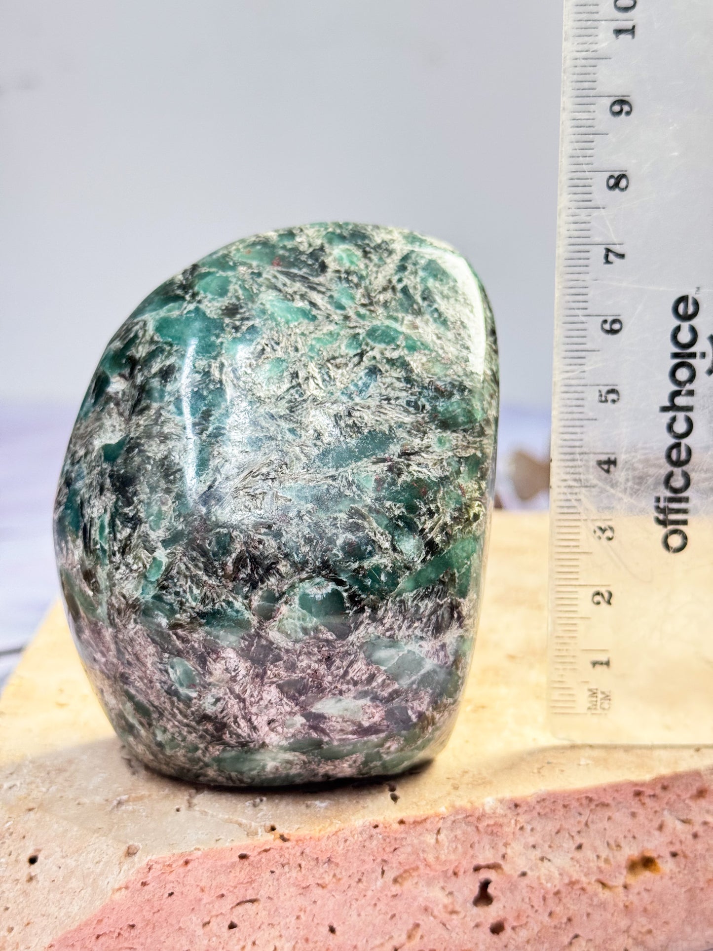 Emerald in Mica Freeform