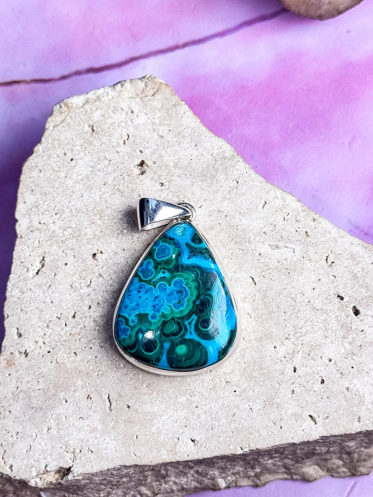 Malacholla Pendants