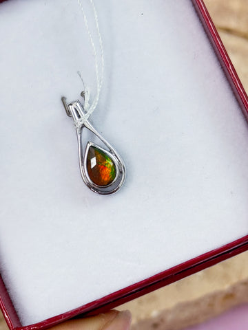 Ammolite Pendant