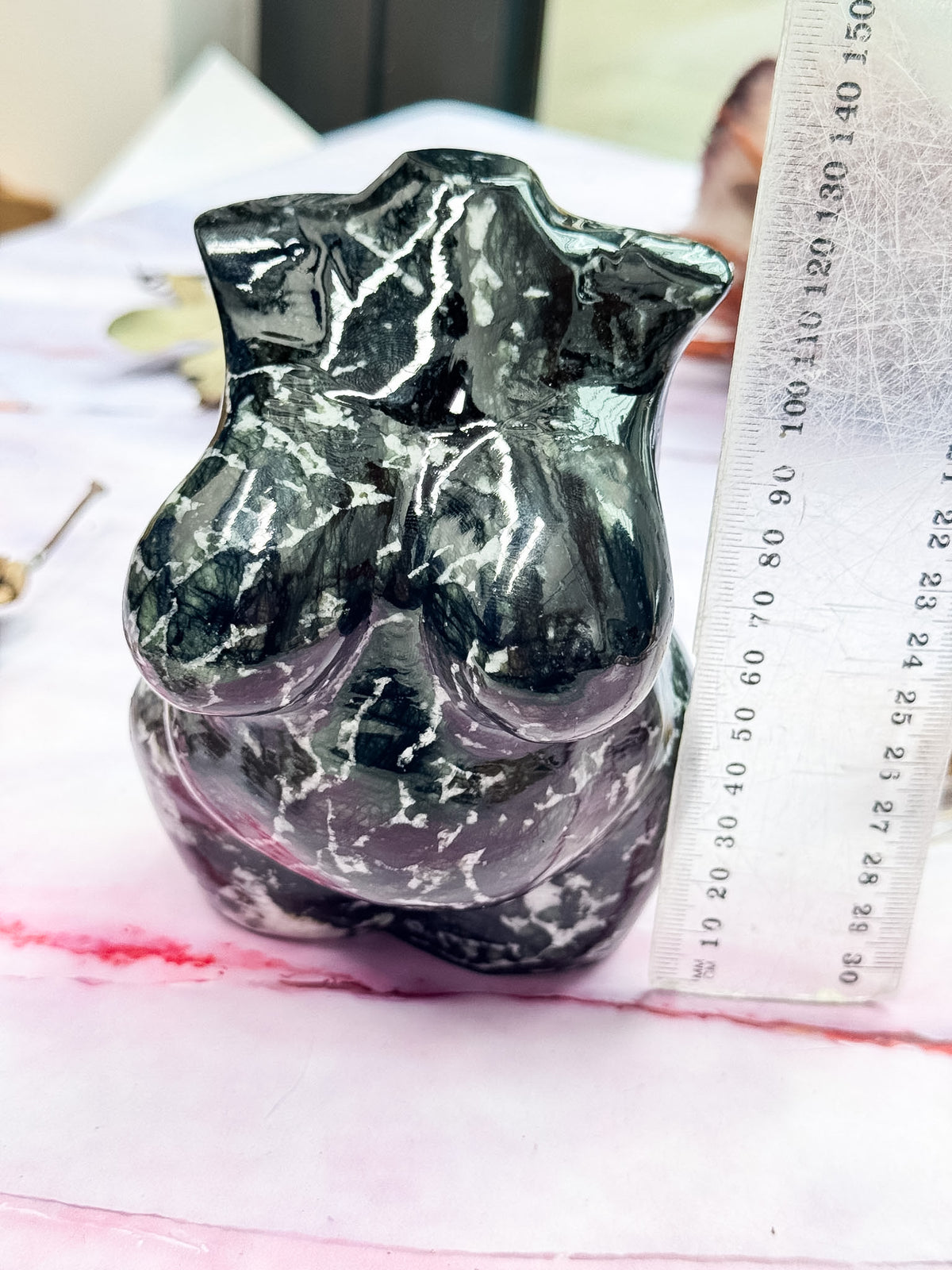Curvy Black Serpentine Torso