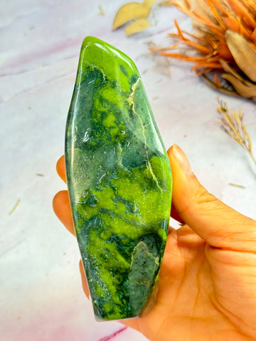 Tremolite Freeform