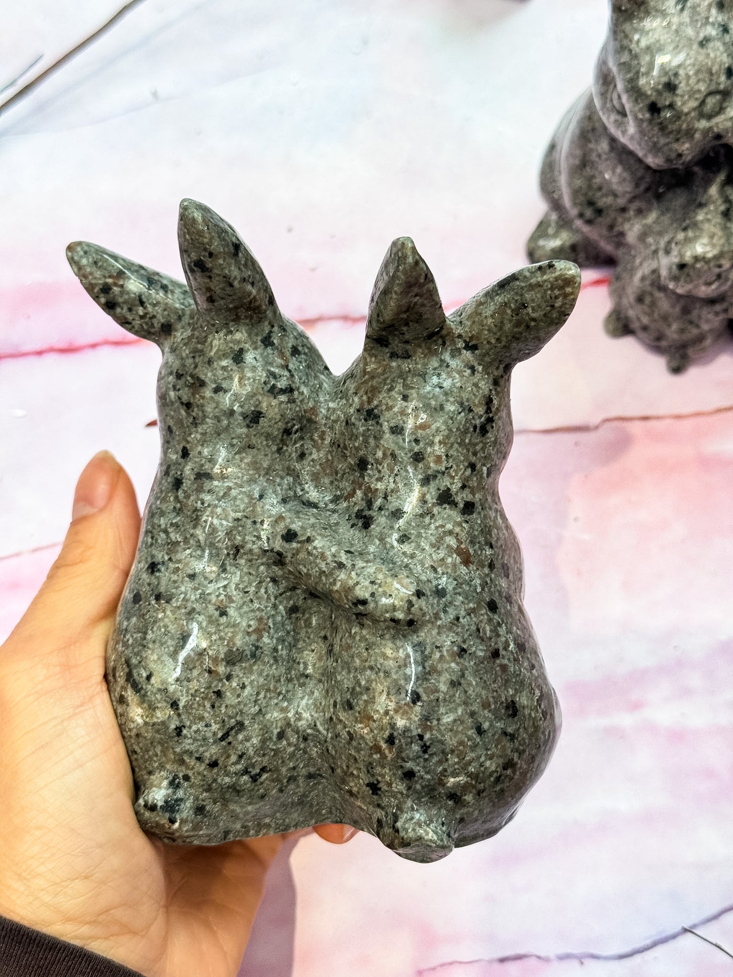 Yooperlite Rabbit Family Carvings
