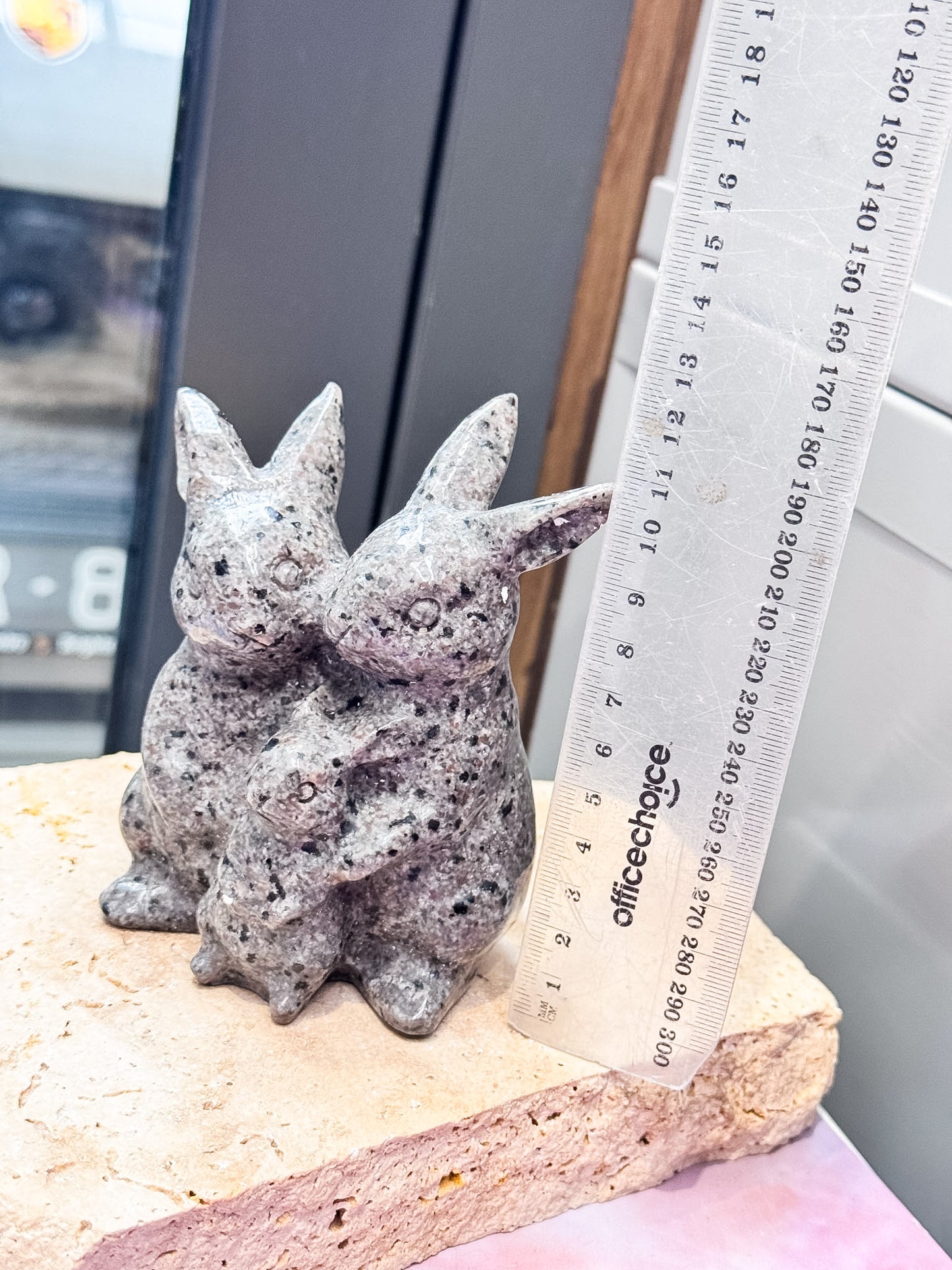 Yooperlite Rabbit Family Carvings