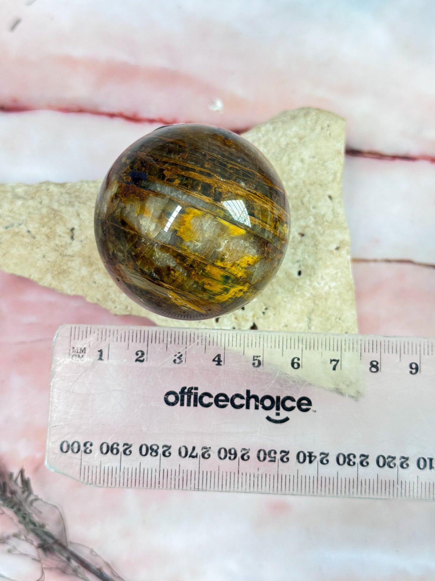 Nellite Spheres