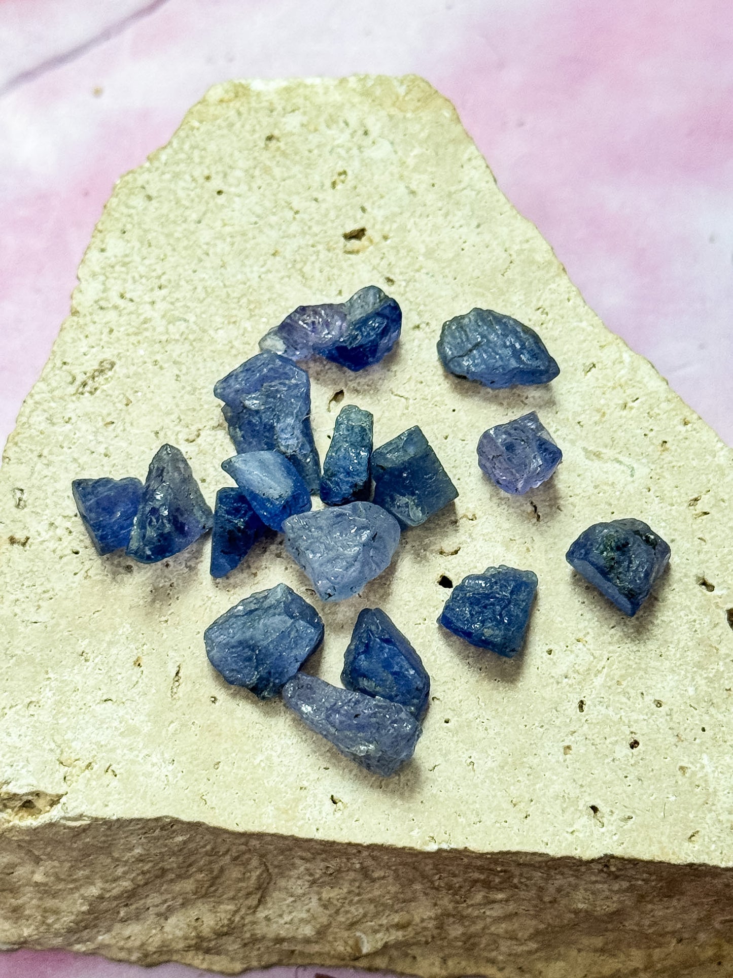 Tanzanite Roughs
