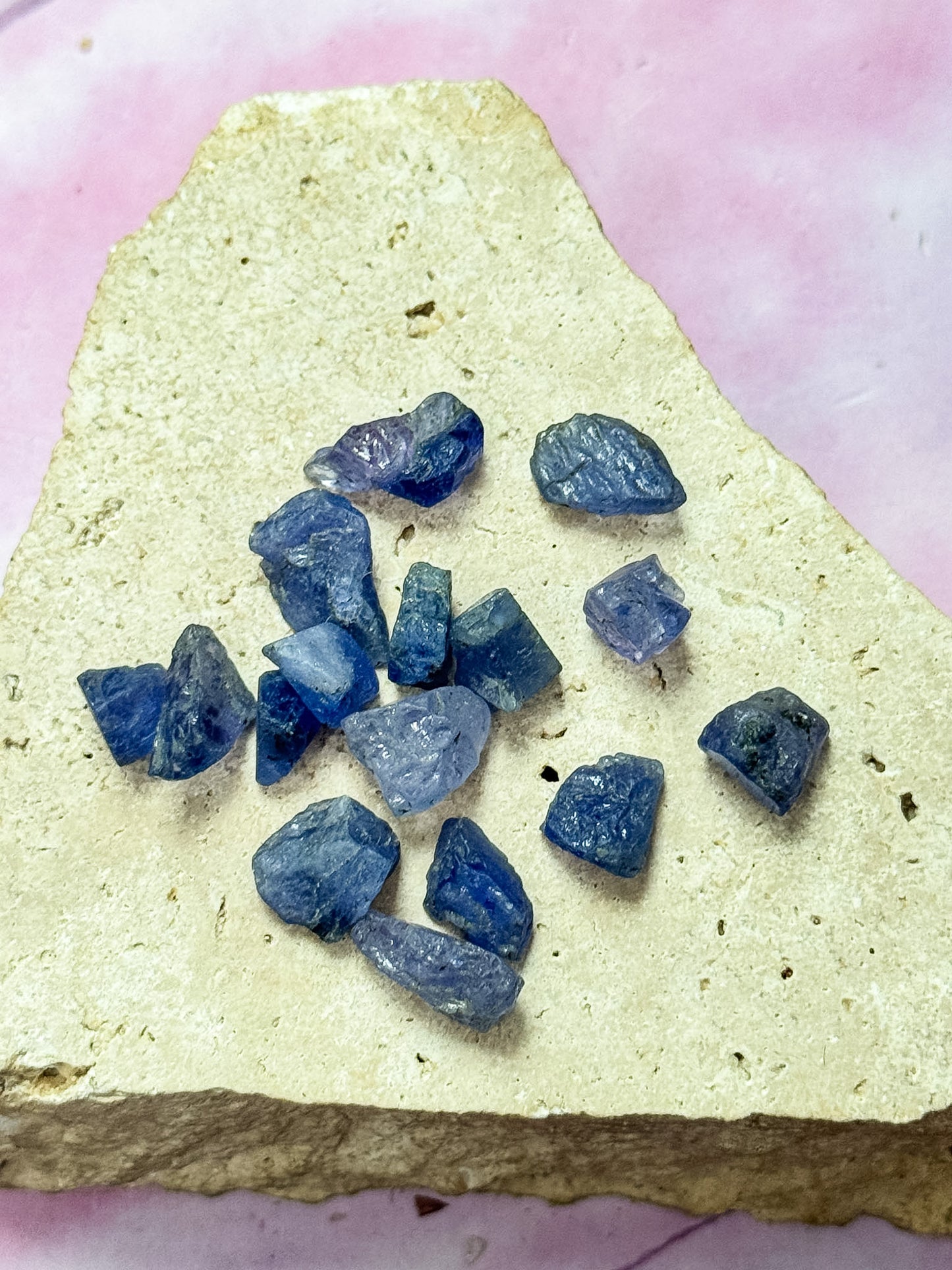 Tanzanite Roughs