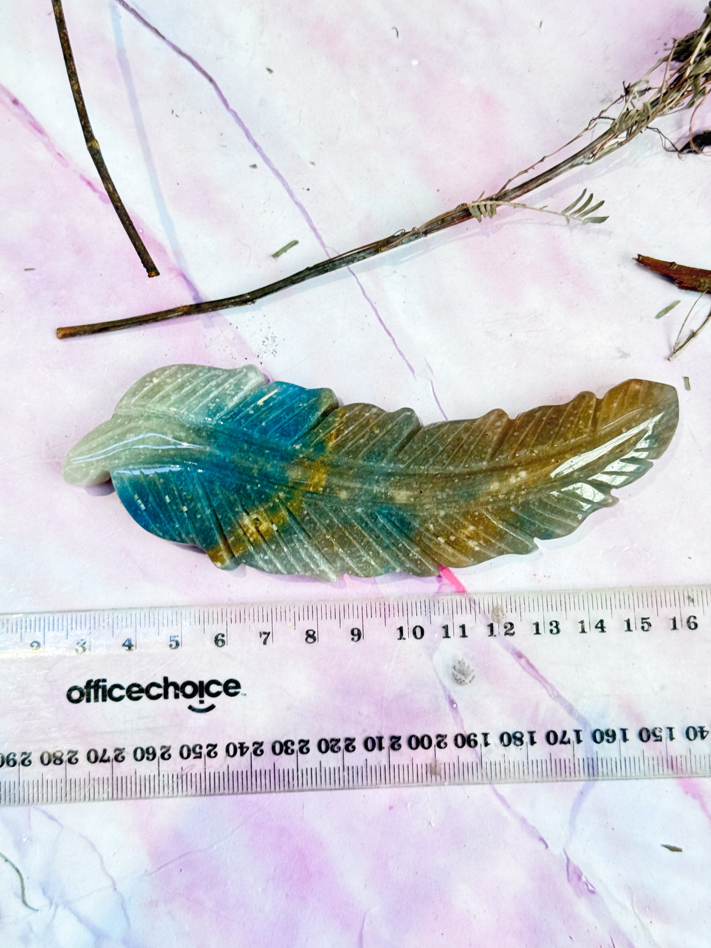 Trolleite Quartz Feather Carving