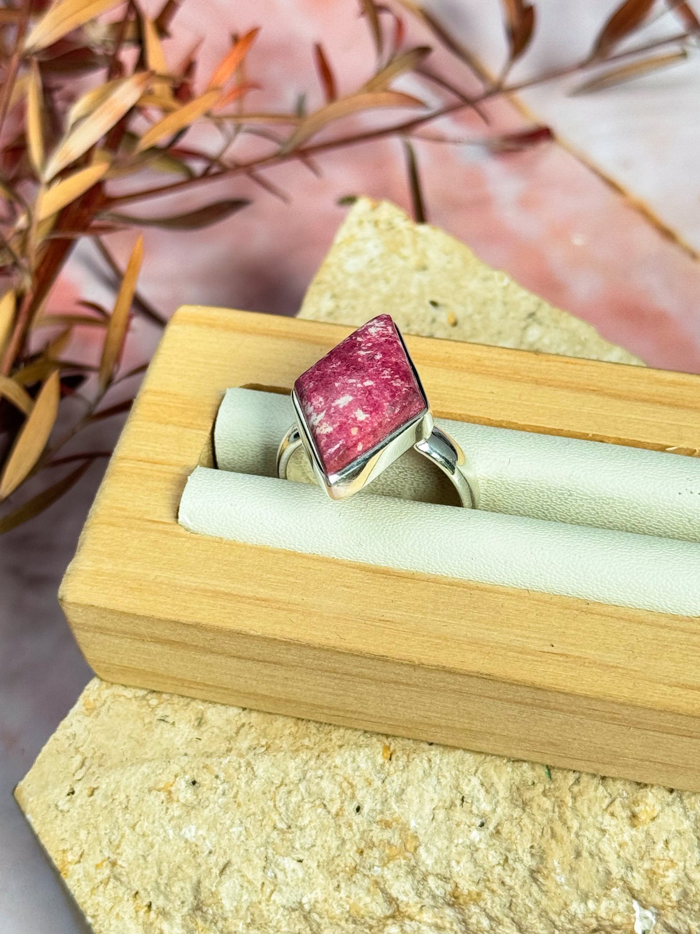Thulite Ring - Size 7