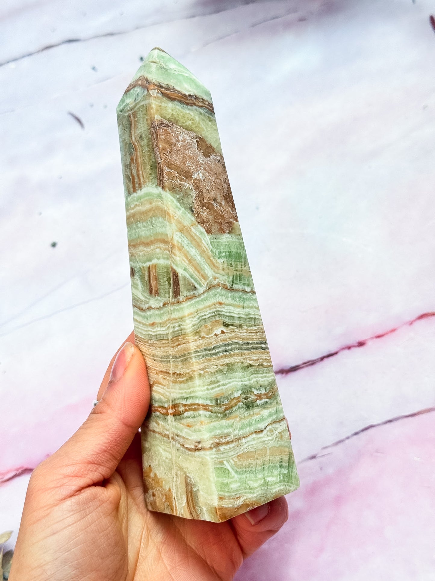 Kiwi Calcite Tower