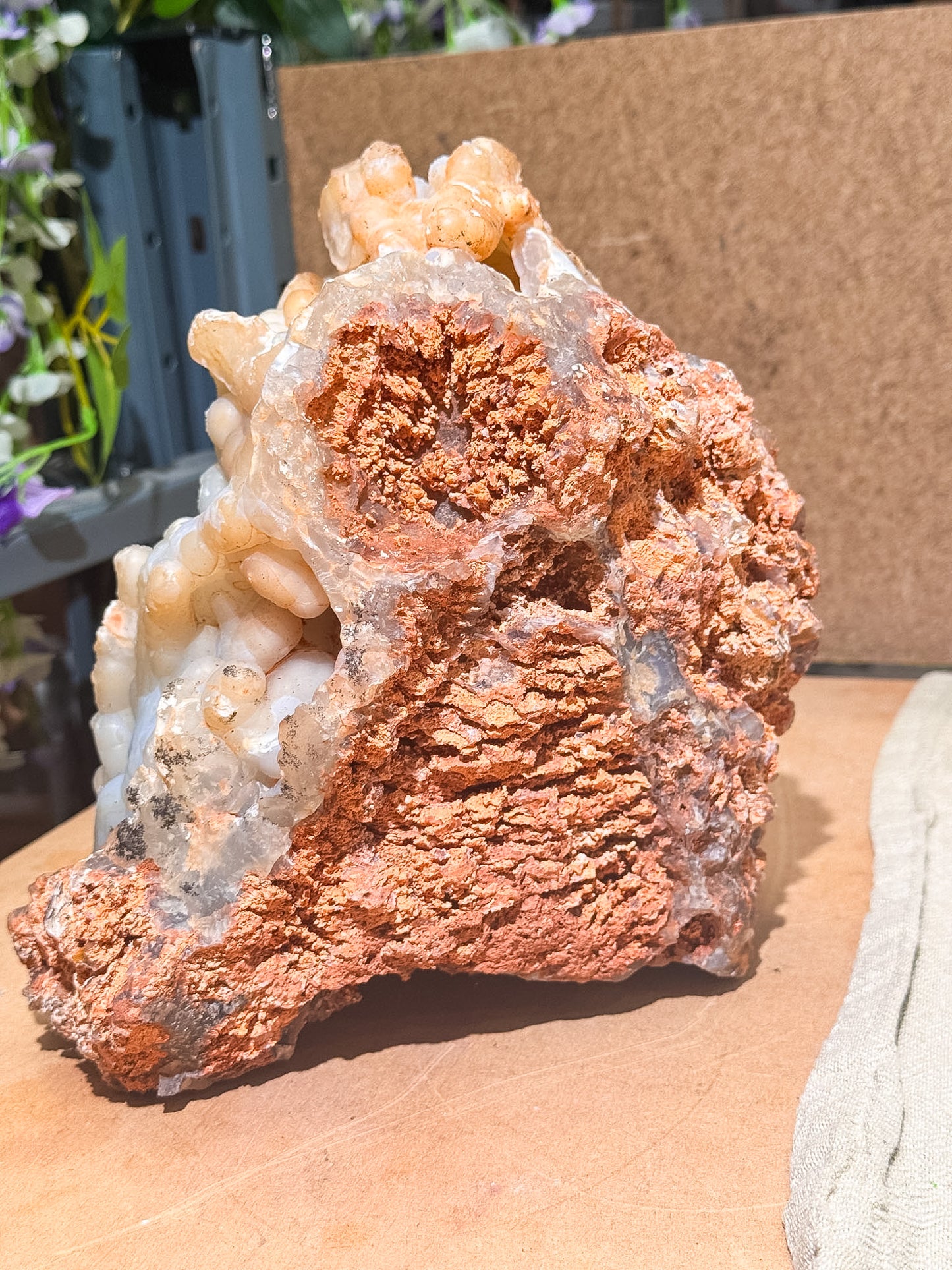 Statement Wave Chalcedony Piece