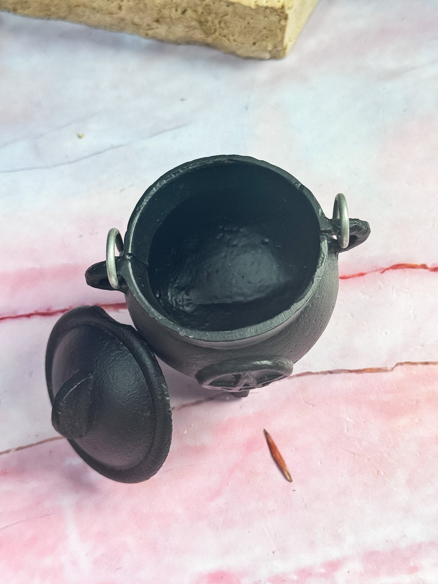 Cast Iron Cauldrons