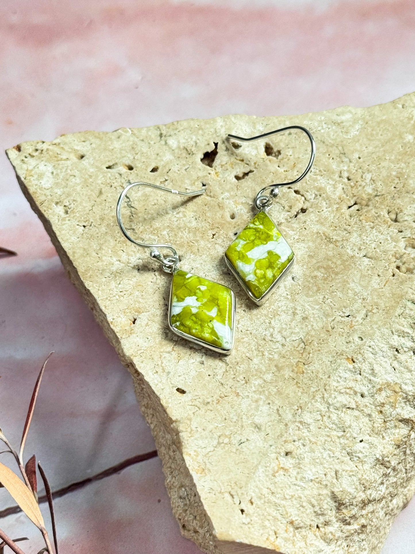 Lizardite Serpentine Earrings - Diamond