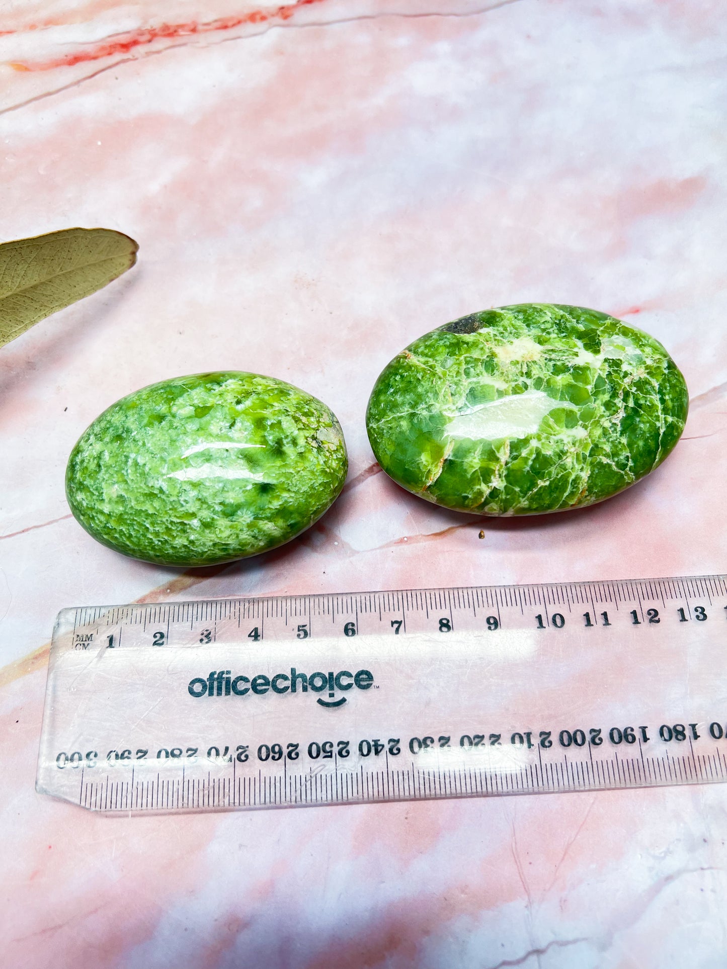 Tremolite Palmstones