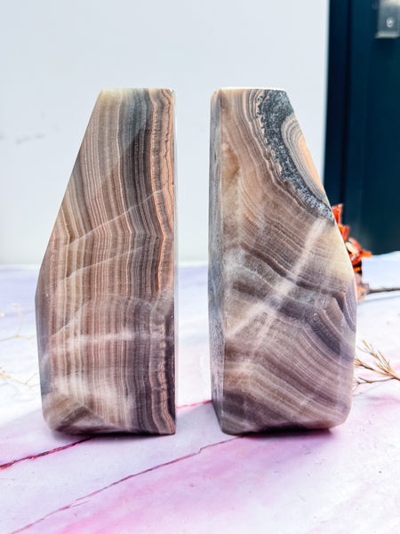 Aragonite and Calcite Bookends