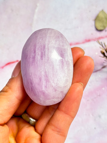 Kunzite Palmstone