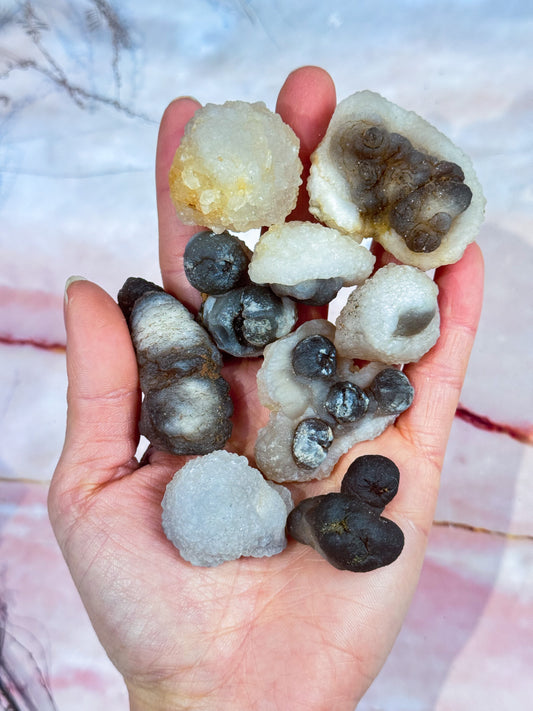 Botroiydal Agate Roughs