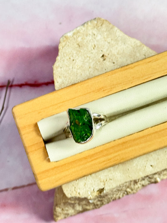 Chrome Diopside Ring - Size 6