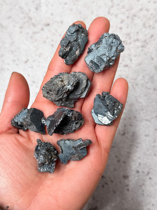 Specularite Clusters