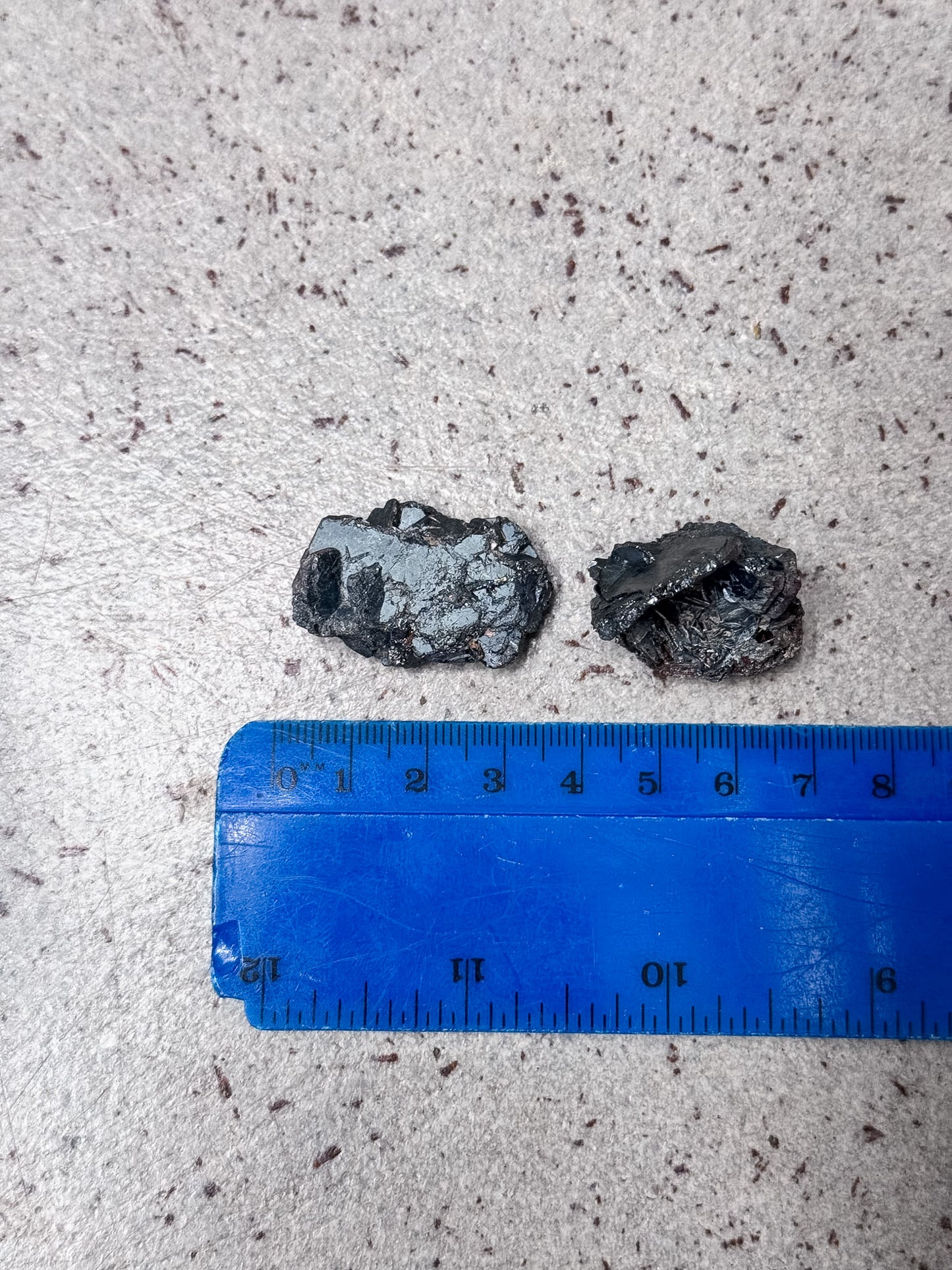Specularite Clusters