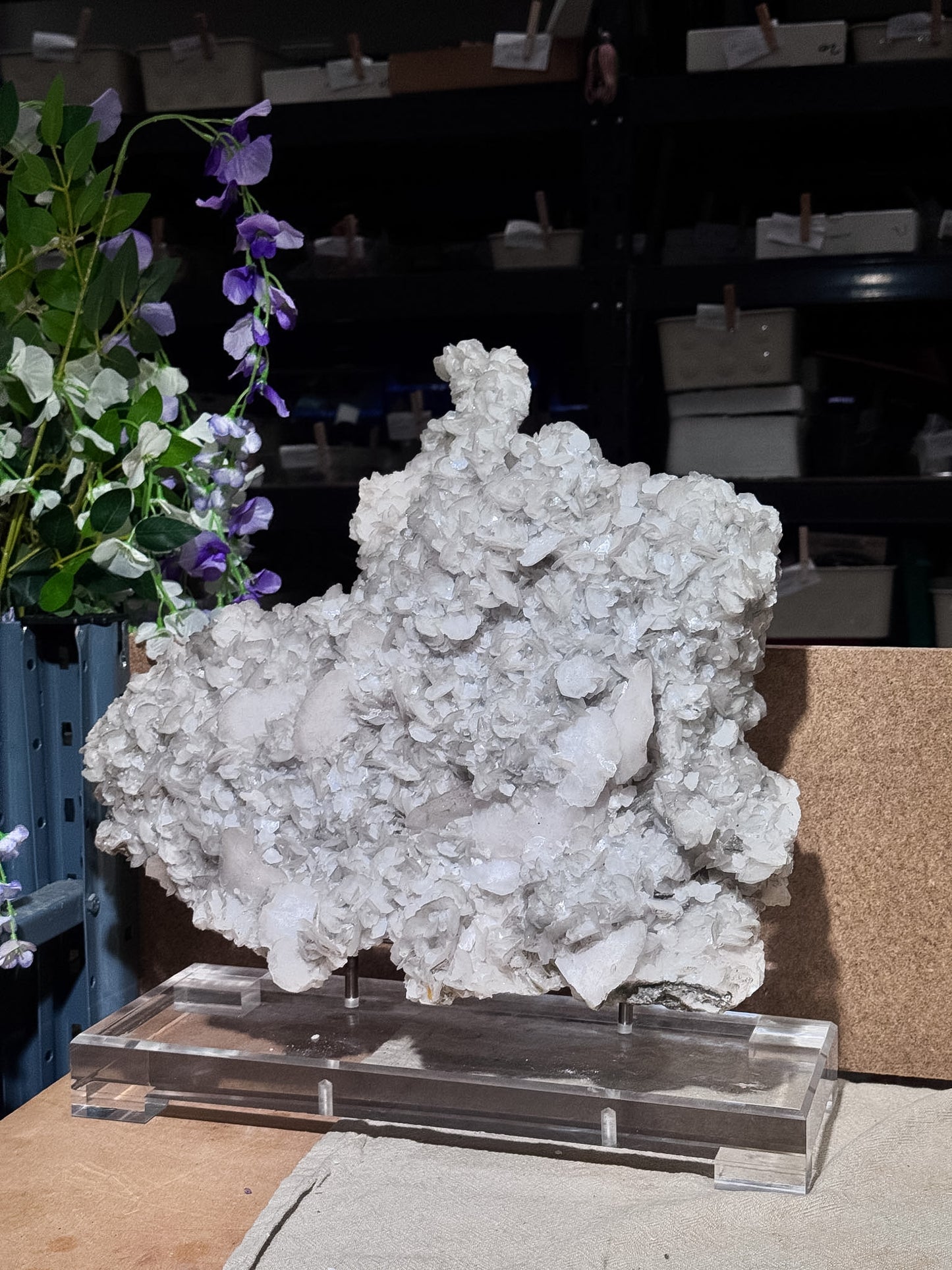 Large Fujian Dragon Scale Calcite Cluster