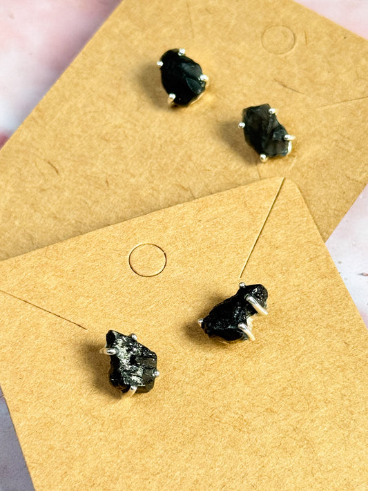 Saffordite 'Tektite' Studs