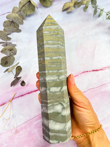 Banded Jasper Point - Damaged