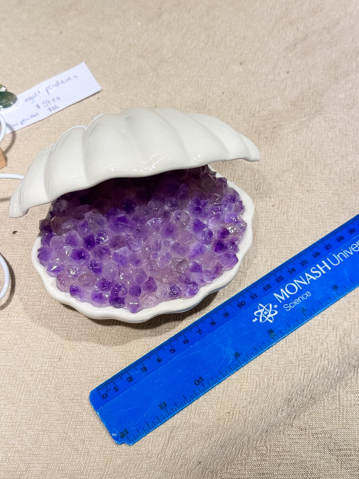 Amethyst Clam Lamp