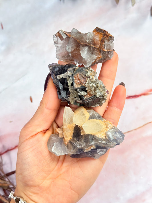 Fluorite with Dog Tooth Calcite Clusters