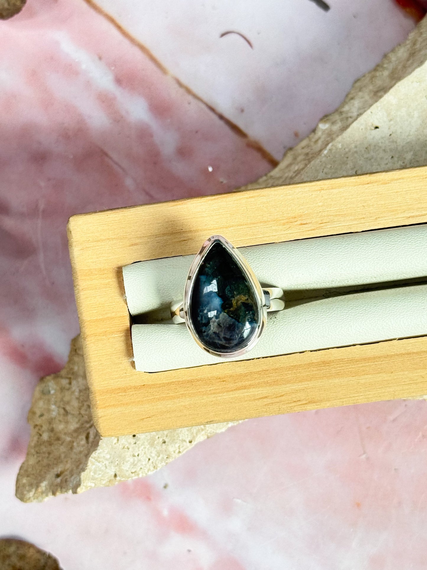 Mystic Merlinite Rings